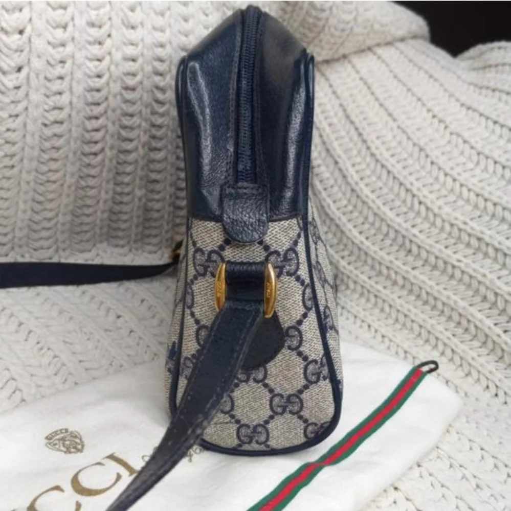 Authentic Vintage Gucci GG Monogram Supreme Sherry Web Ophidia Camera Crossbody - Picture 4 of 10